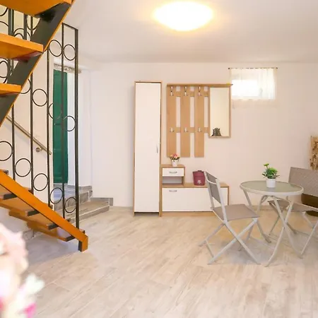 Appartement Lany Mravince